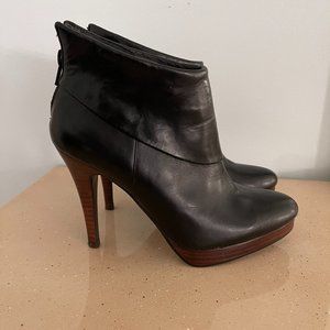 Steve Madden Womens Jassy Black Ankle Boot Size US 6